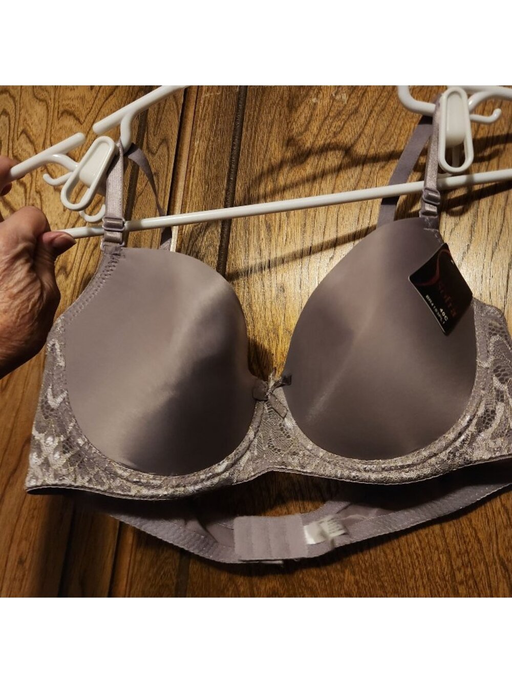 Sofra Women's Lightly Padded Bra Lace Trim Adjustable Straps Size 40C Lavender